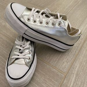 Converse Plataform Silver. Size 6.